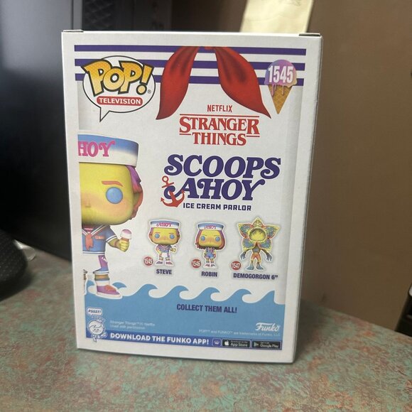 Funko POP! Netflix Stranger Things Scoops Ahoy Steve Figure #1545! - Picture 4 of 7
